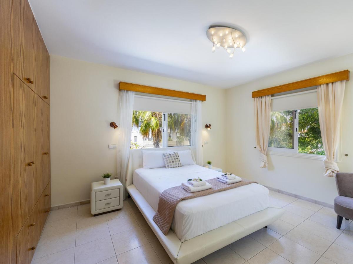 Meneou Seaside Mansion 7 Villa Larnaca Exterior foto